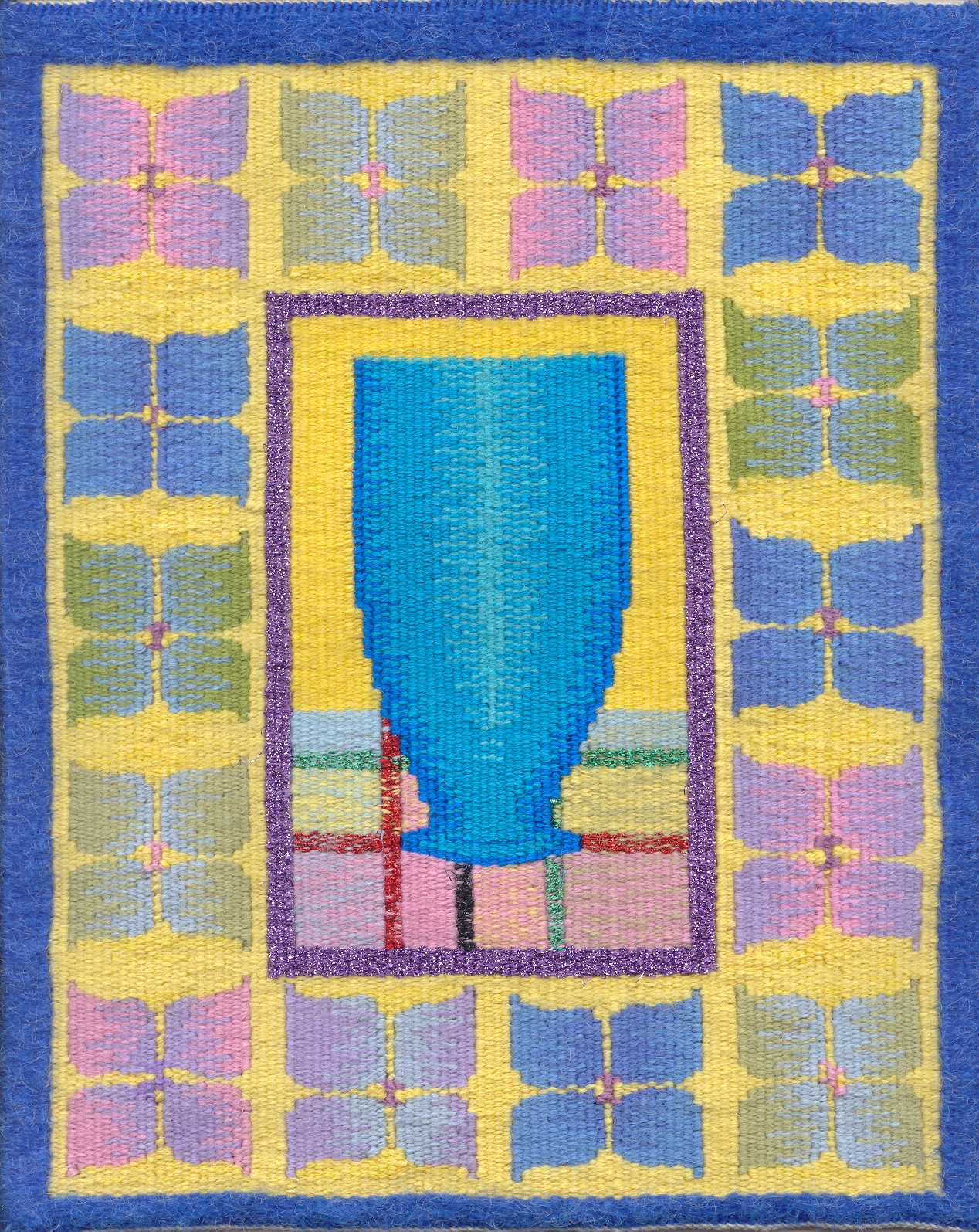 124 Blue vase with hydrangeas